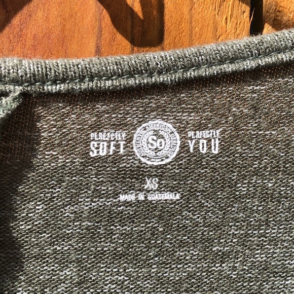 SO super soft long sleeved Shirt - Picture 2 of 3